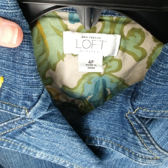 Ann Taylor Loft Petites Denim Jean Jacket Size 4P - Picture 3 of 6